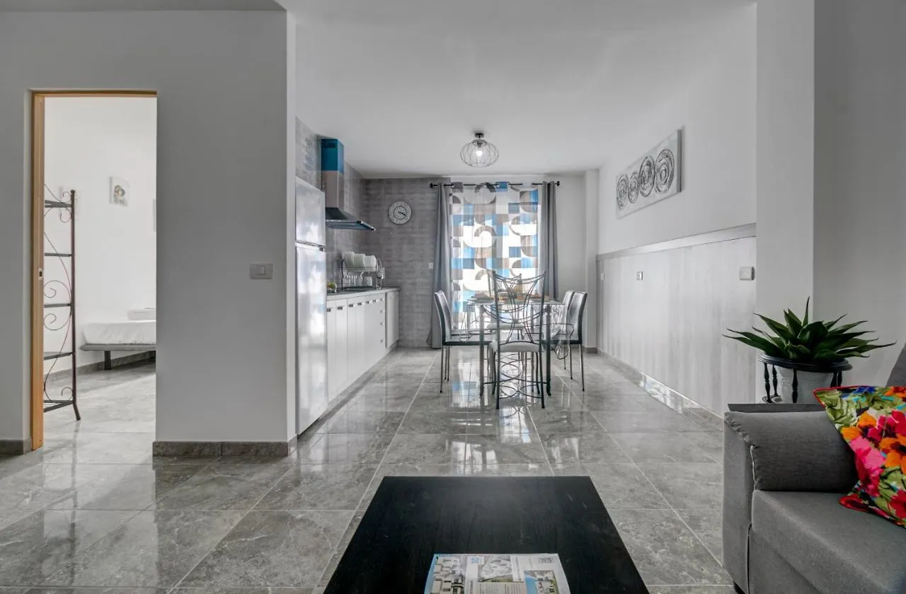 Casa Luisiana II Apartment Playa de San Juan  Spain